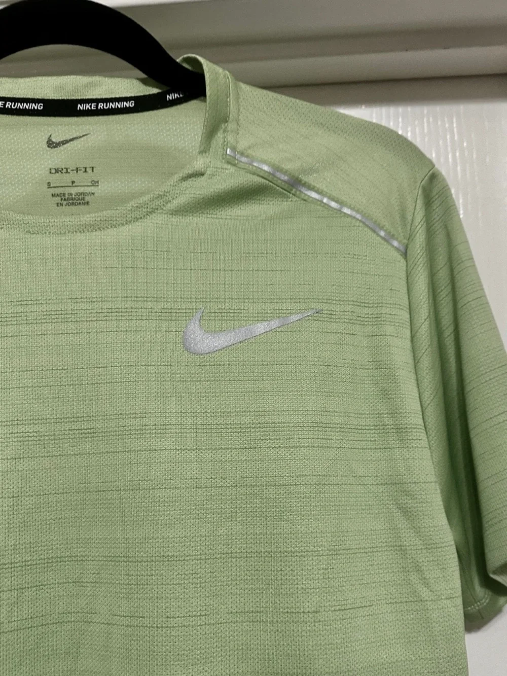 Nike Running Dri Fit Athletic Shirt Mens S